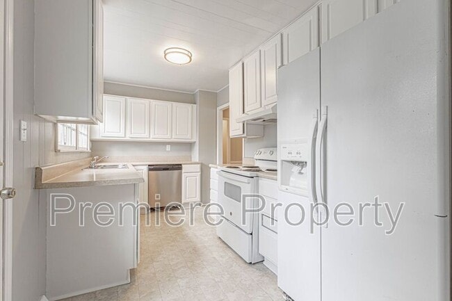 Building Photo - 1109 NE 44th St