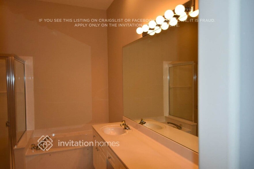 Building Photo - 157 Spyglass Way