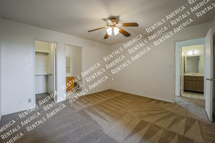 Building Photo - 317 W Hononegh Dr