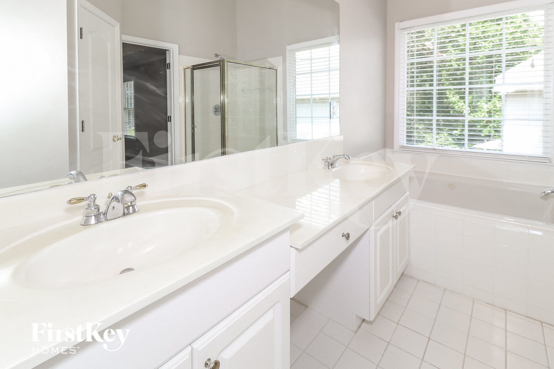 Building Photo - 1557 Grove Arbor Terrace