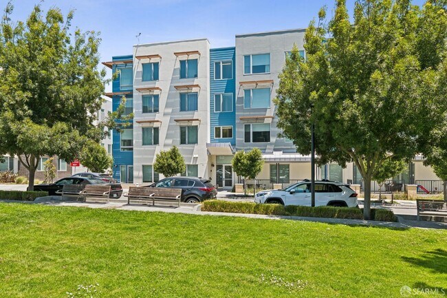 Building Photo - 52 Innes Ct
