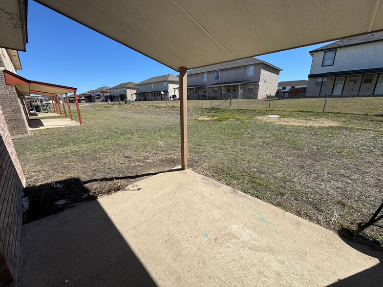 Building Photo - 4506 Sylvia Dr