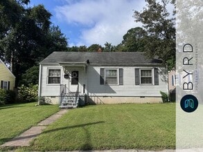 Building Photo - 4813 Augusta Ave