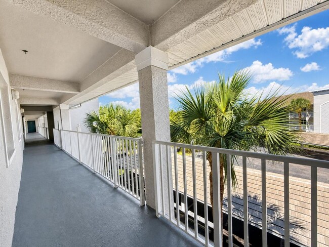 Building Photo - Peaceful Preserve-View Condo in Gated Blue Heron