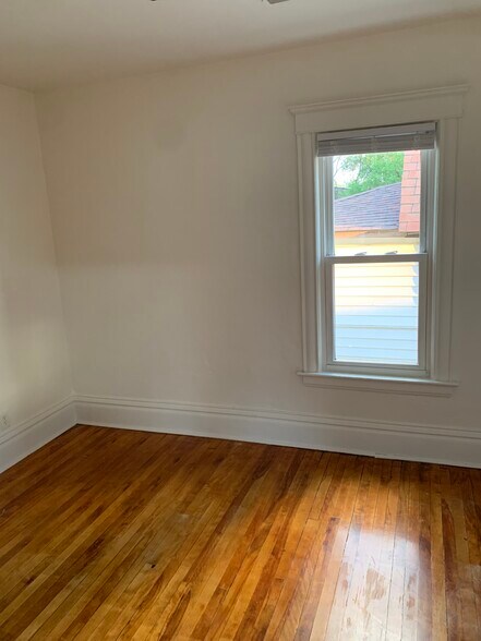 Building Photo - 2001 Grand St NE