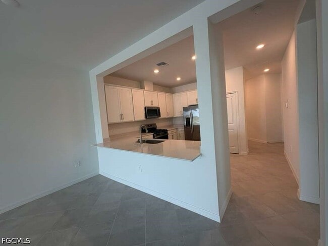 Building Photo - 14778 Martingale Pl