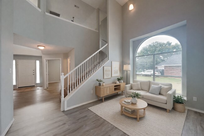 Building Photo - Beautiful 4BR Home in Denton with Fireplace, Fenced Yard & Garage