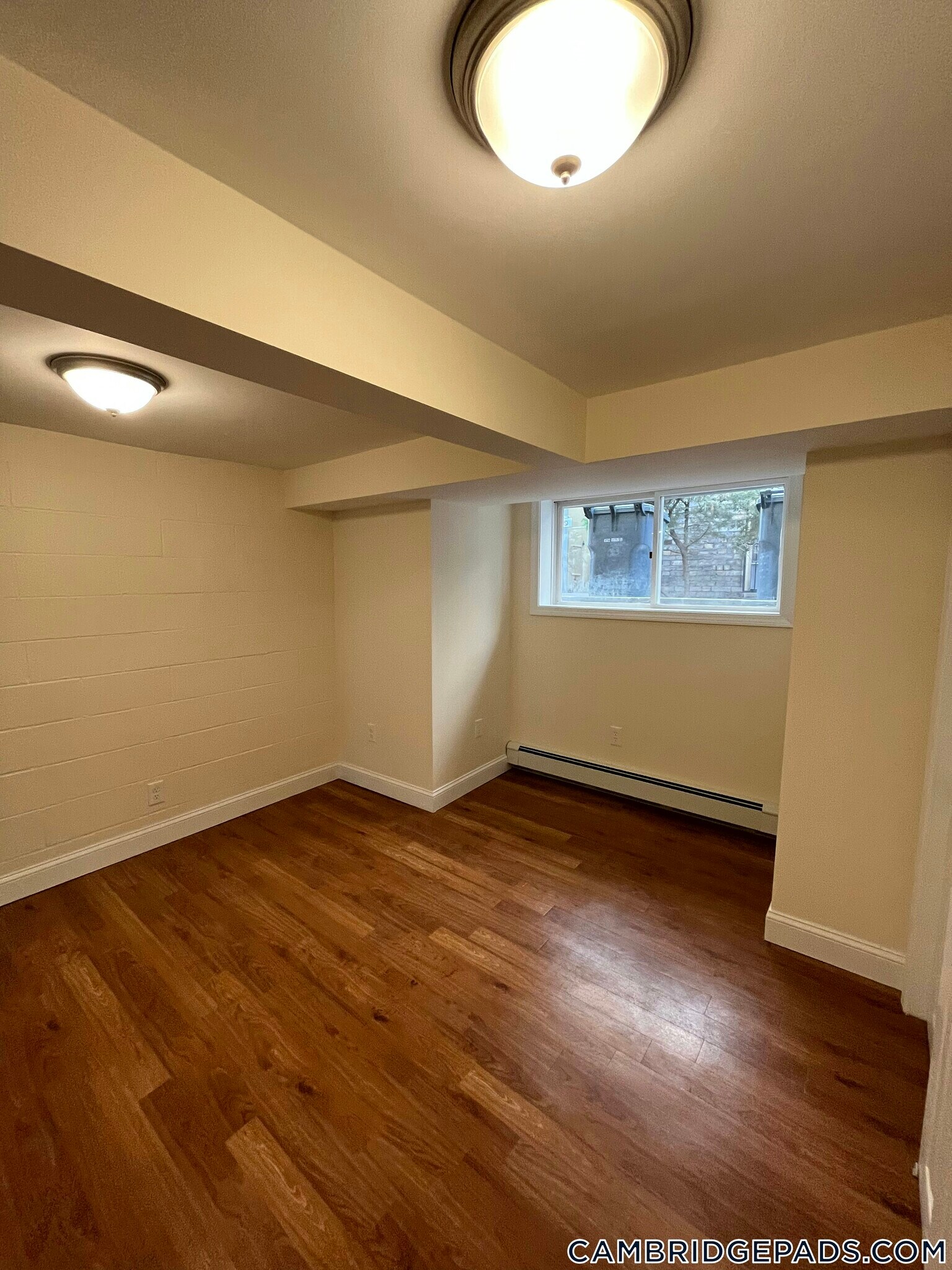 Building Photo - 381 Harvard St