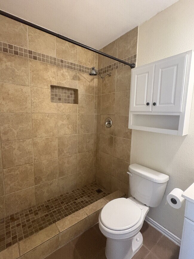 Building Photo - 3-Bed, 2 Baths, 2 Living Ares With Cozy Fireplace in San Antonio!"