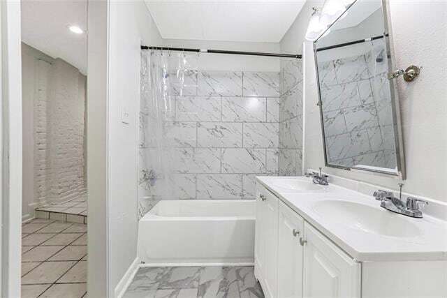 Building Photo - 903 Octavia St