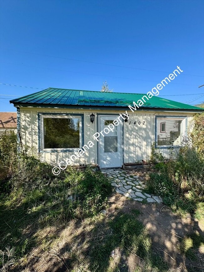 Building Photo - More Photos coming soon!!!!