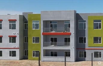 Building Photo - Lake Mead West