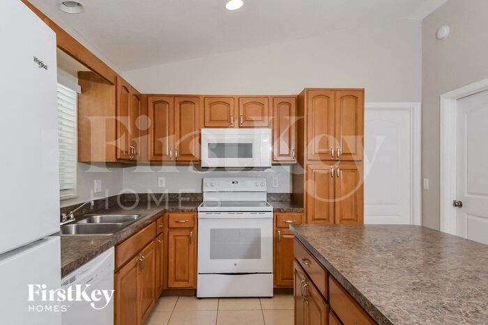 Building Photo - 5067 Brack Ave
