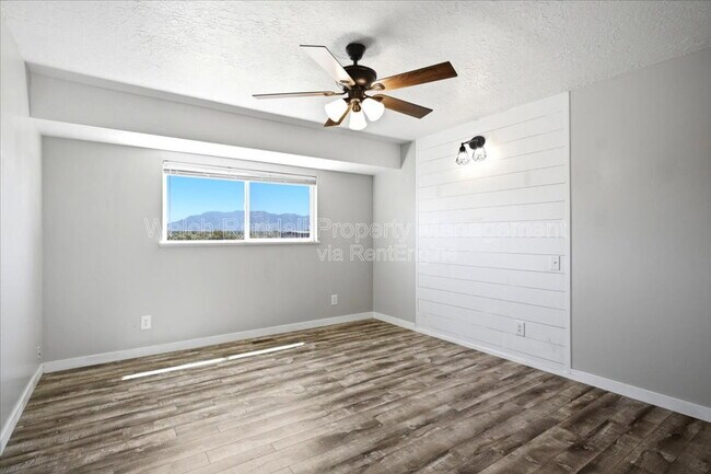 Building Photo - 5912 S 5100 W St