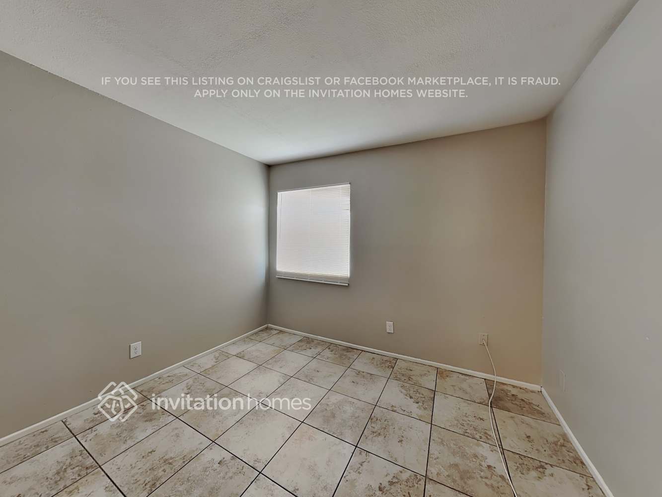 Building Photo - 1146 E Hatcher Rd