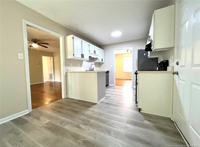 Building Photo - 715 Ashburton Dr