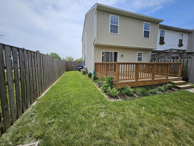 Building Photo - 201 Stull Ct