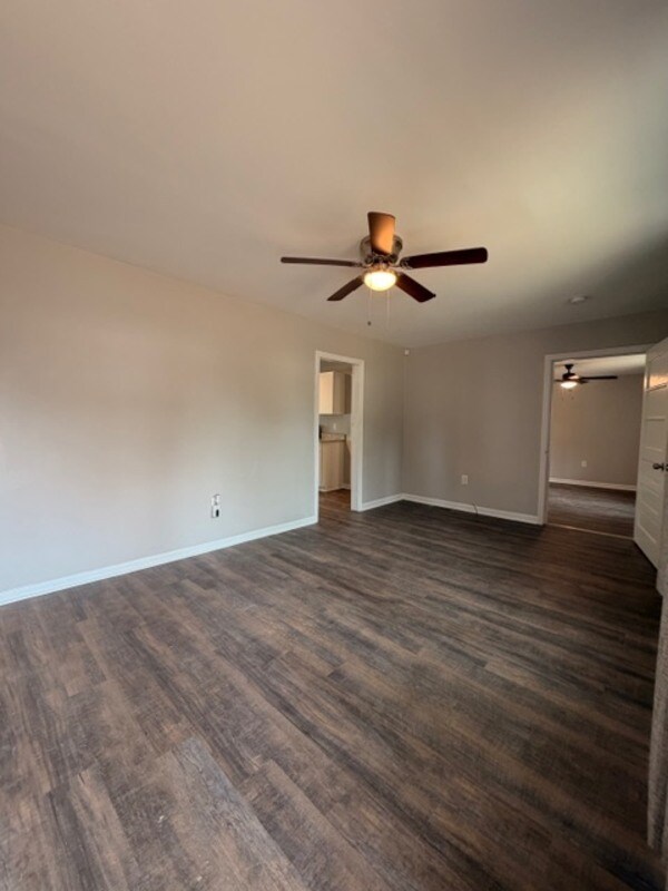 Building Photo - 5528 Cabot Ave