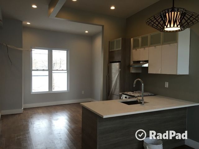 Primary Photo - 38 Catherine St