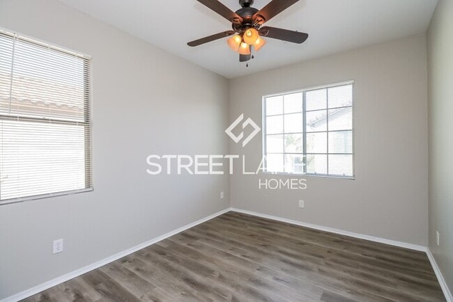 Building Photo - NOW OFFERING FIRST FULL MONTHS RENT FREE!