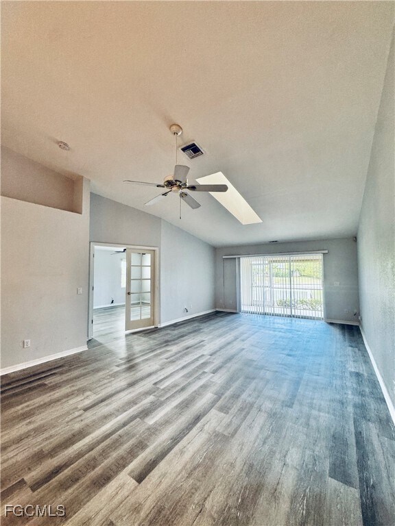 Building Photo - 1320 SE 6th Ave