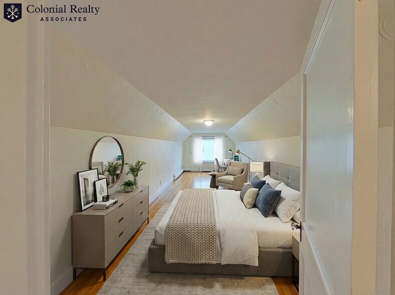 Building Photo - 174 Cushing St