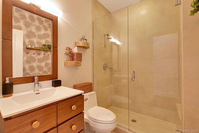 Building Photo - 450 Sterling Woods Rd