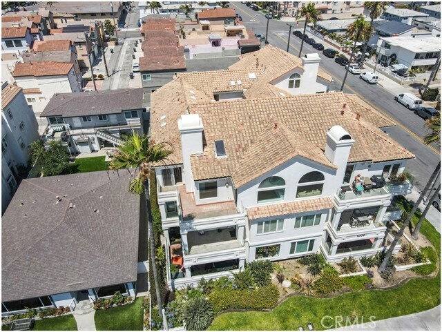 Building Photo - 1000 CA-1