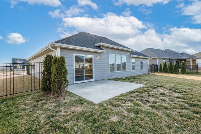 Building Photo - 4919 Kenora Dr