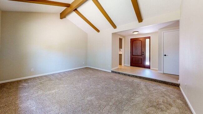 Building Photo - Rincon Valley Single Level, Landscaper Included!