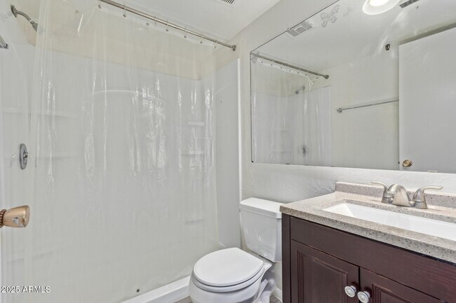 Building Photo - 7494 E Earll Dr