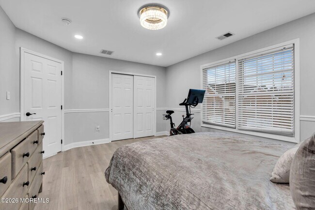 Building Photo - 37 Fells Dr