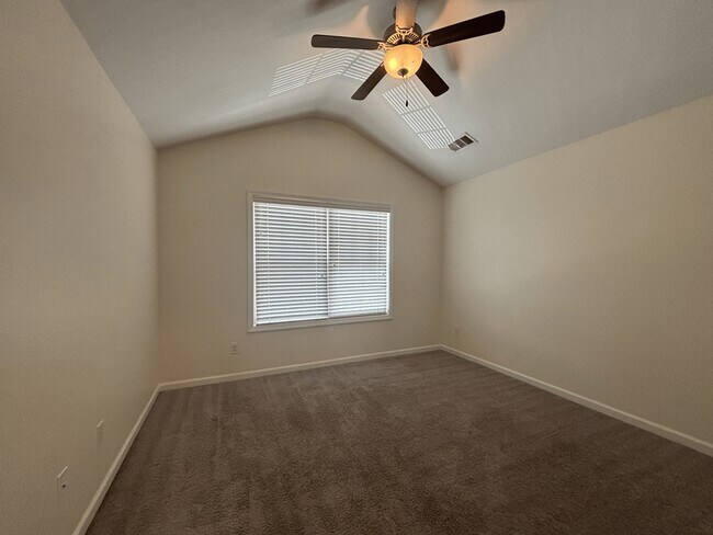 Building Photo - 1047 Haley Woods Ct
