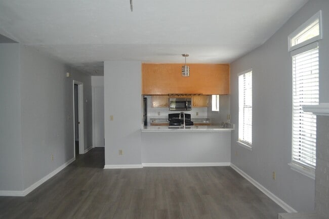 Building Photo - 3561 Sedona Loop