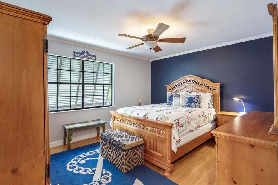 2n Bedroom - 19453 Seminole St