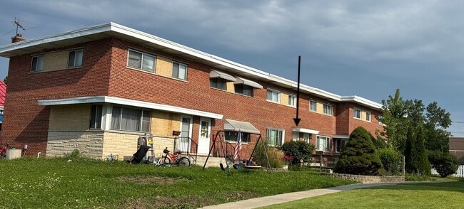 Building Photo - 6 E Judith Ann Dr