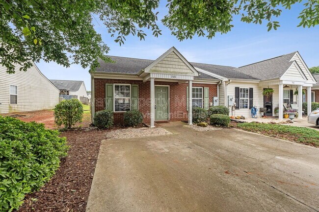 Building Photo - 208 Satomi Way