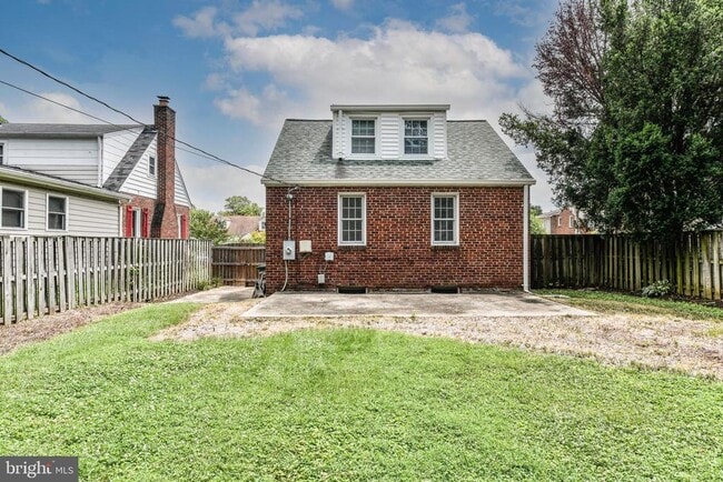 Building Photo - 119 W George Mason Rd