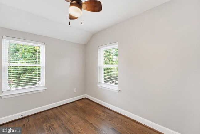 Building Photo - 2341 Belleview Ave