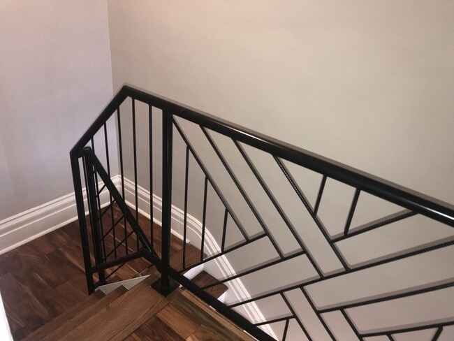Building Photo - 3 BR, 1 Bath Townhouse - Lawrenceville - TOTALLY UPDATED!