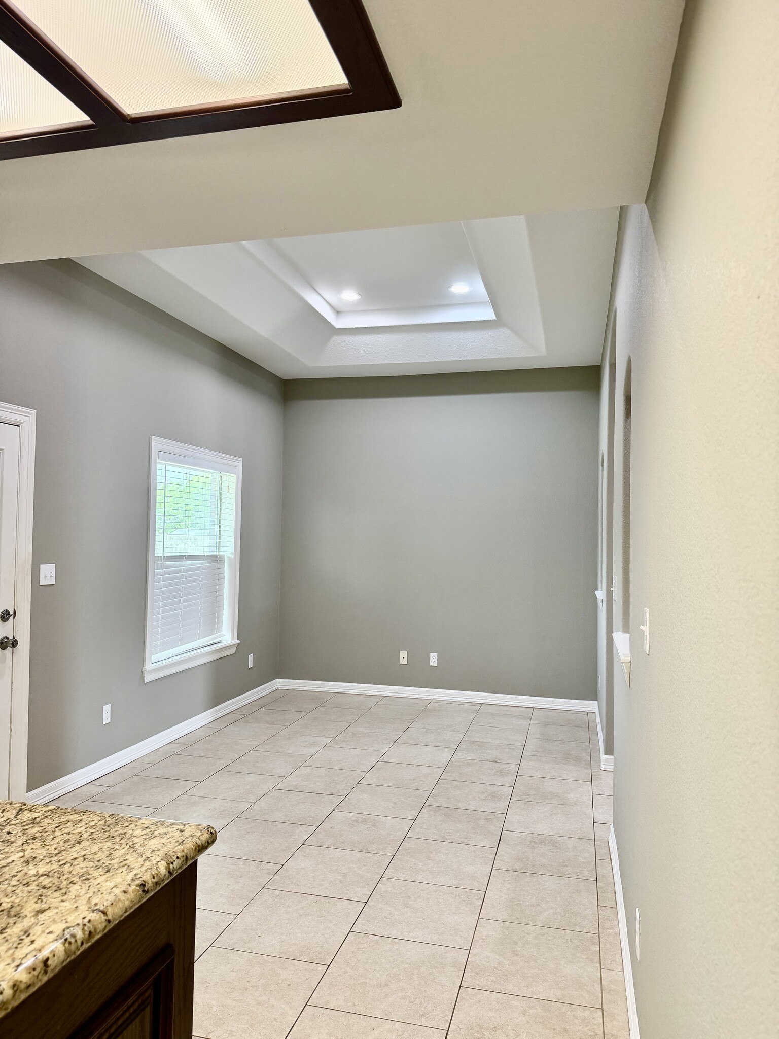 Building Photo - 3310 Legacy Ln