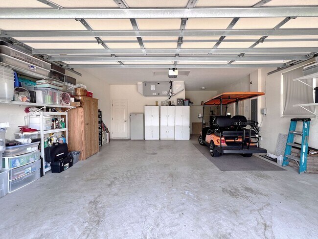 Building Photo - Lakefront 3-Bedroom, 2-Bathroom Home in La...