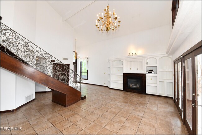 Building Photo - 7318 Corona Del Sol Dr