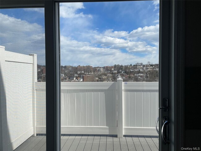 Building Photo - 62 Gibson Pl