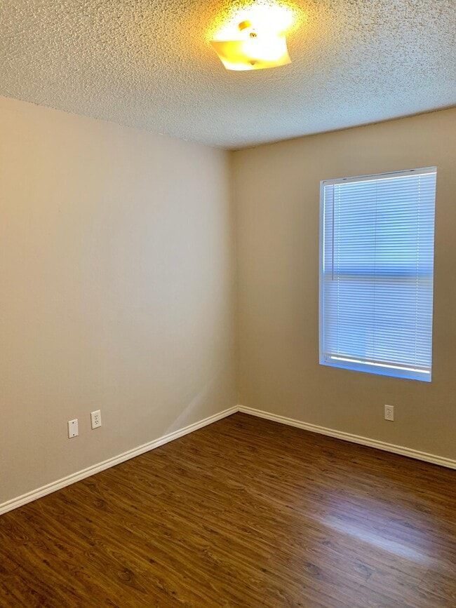 Building Photo - 1502 82nd St