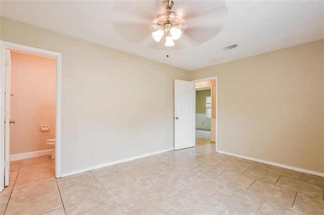 Building Photo - 574 Sundown Ct