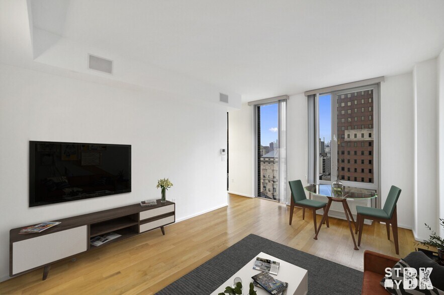 Primary Photo - 172 Montague St