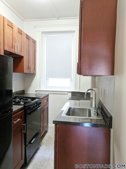 Building Photo - 1175 Boylston St