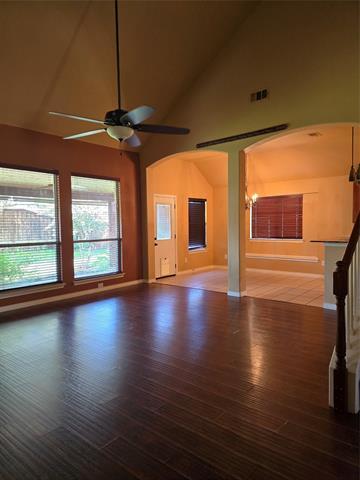 Building Photo - 12113 Shadybrook Dr