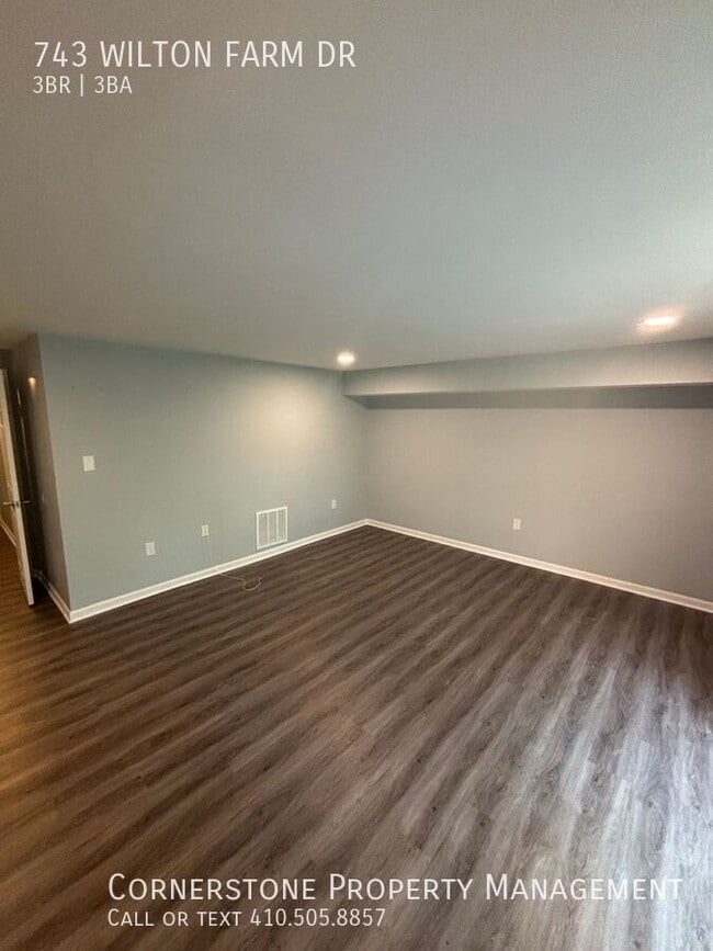 Building Photo - 743 Wilton Farm Dr